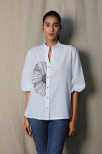Load image into Gallery viewer, White big flower shirt