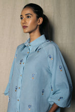 Load image into Gallery viewer, Blue hot air balloon shirt