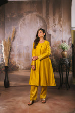 Load image into Gallery viewer, Kesariya kurta