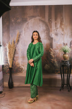 Load image into Gallery viewer, Mira Kurta