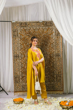 Load image into Gallery viewer, Kesariya kaftaan
